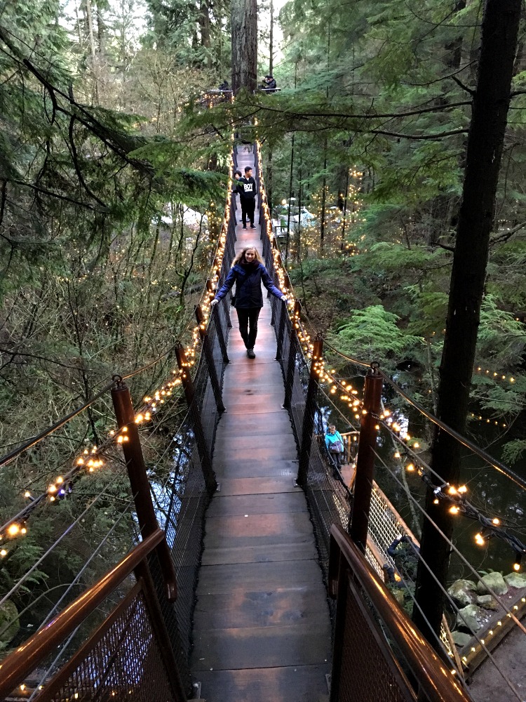 capilano suspension bridge vs Lynn Canyon Park